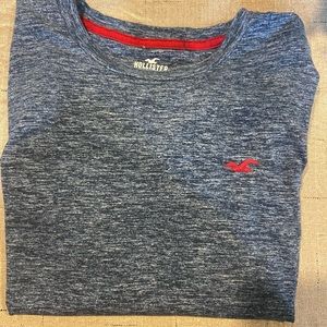 Men’s Hollister Must-Have collection crew neck t